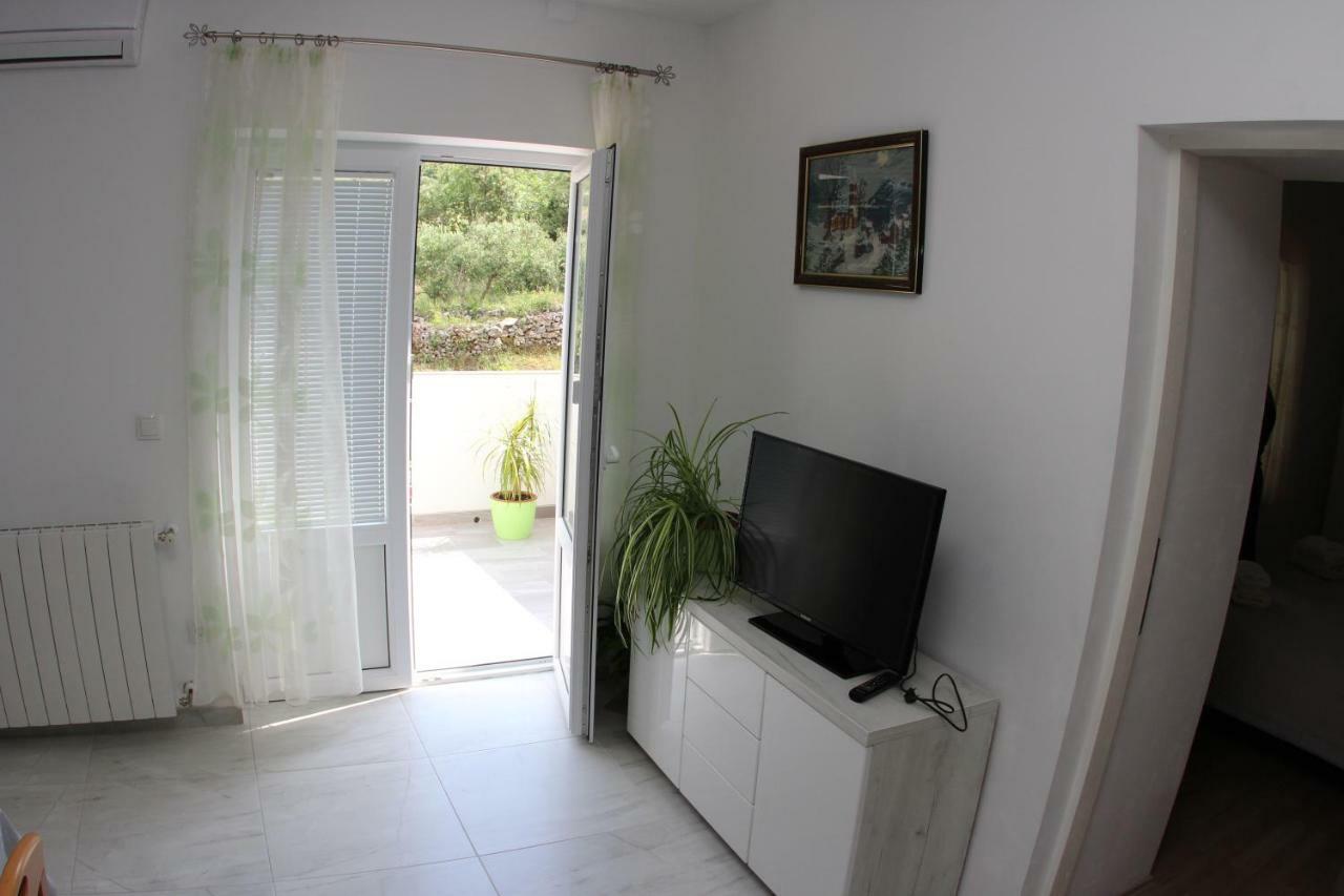 Apartmani Ivankovic Vrisnik Luaran gambar